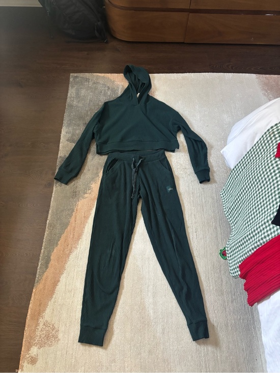 ALO Yoga Pants - ALO Yoga Ribbed Jogger Set in Deep Teal
